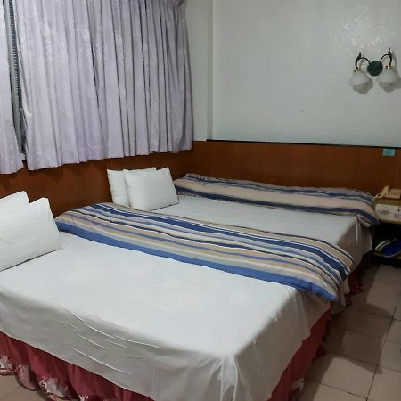 Zhen Wang Zi Hotel Chenggong Bagian luar foto
