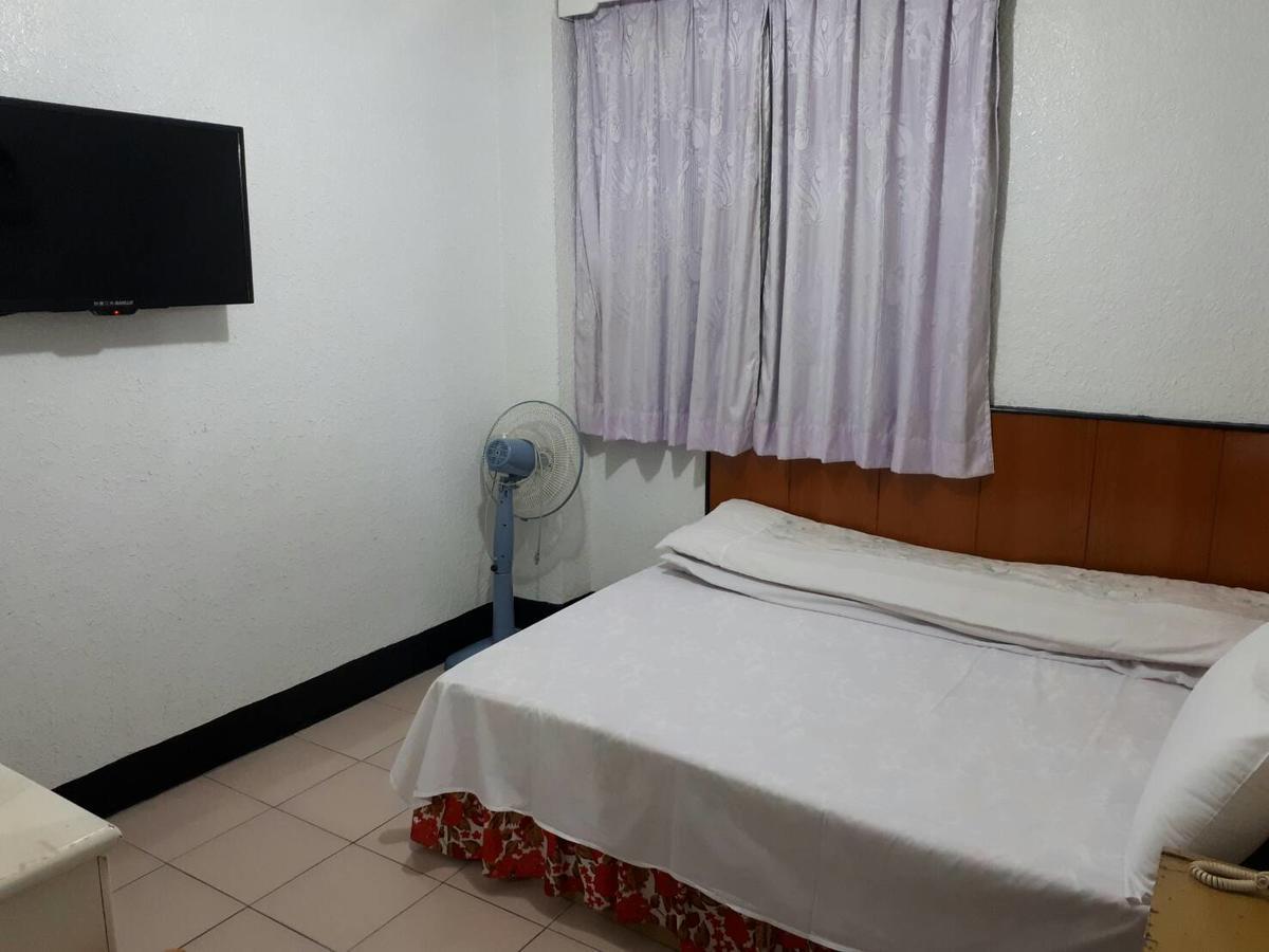 Zhen Wang Zi Hotel Chenggong Bagian luar foto