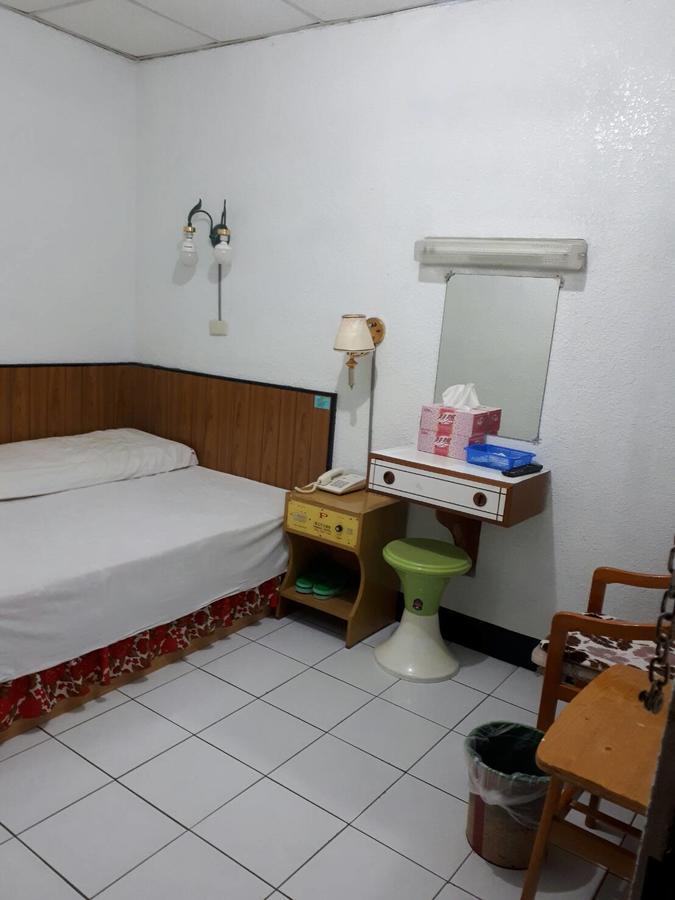 Zhen Wang Zi Hotel Chenggong Bagian luar foto