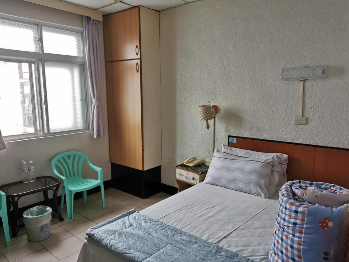 Zhen Wang Zi Hotel Chenggong Bagian luar foto