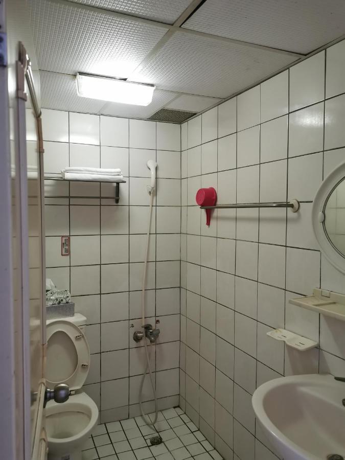 Zhen Wang Zi Hotel Chenggong Bagian luar foto